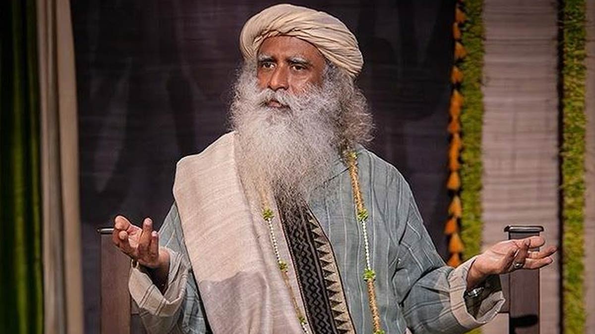 Sadhguru Says Going To Bed ‘With A Full Stomach’ May Cause Backache, Here’s What An Ayurvedic Doctor Says