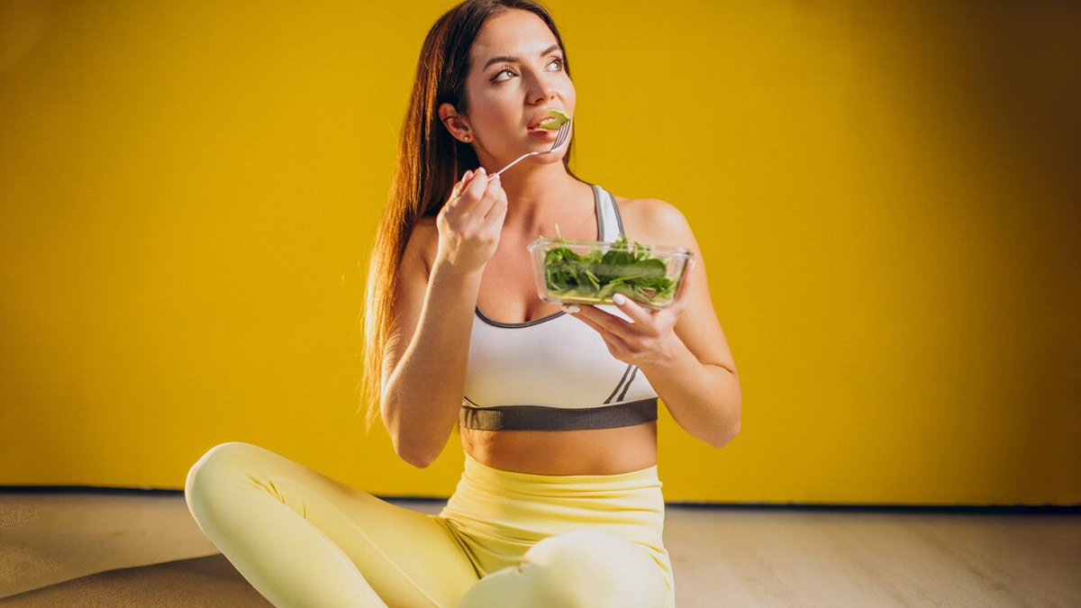 Foods You Should Eat And Avoid Before And After Workout